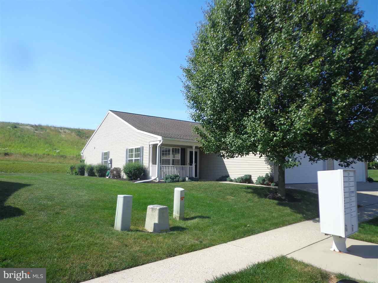 7078 Seneca Ridge Drive York, PA 17403 - Photo 2 of 24 Gallery Image 2