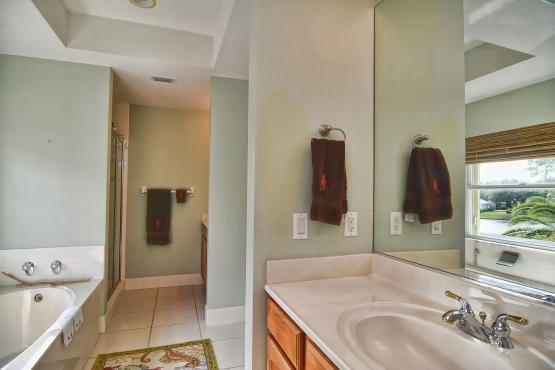 253 Coconut Point, Unit 1 Jupiter, FL 33458 - Photo 20 of 33 Master Bath