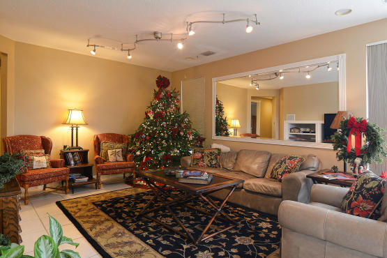 253 Coconut Point, Unit 1 Jupiter, FL 33458 - Photo 10 of 33 Family Room