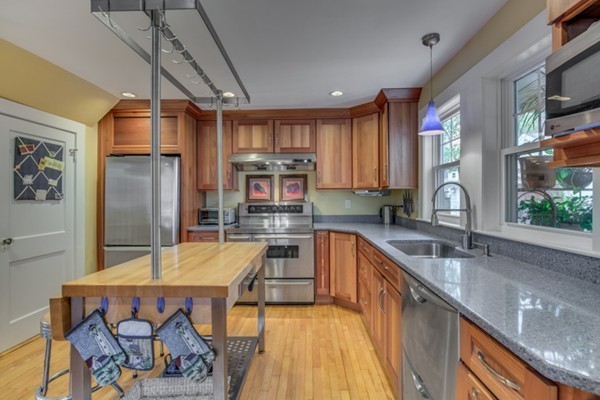 14 Berkeley Street Reading, MA 01867 - Photo 11 of 30 Gallery Image 11