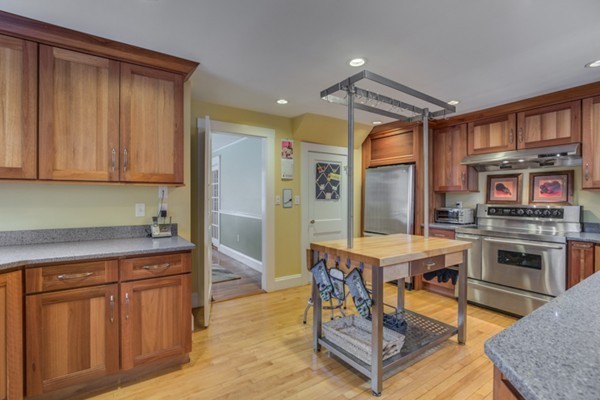 14 Berkeley Street Reading, MA 01867 - Photo 12 of 30 Gallery Image 12