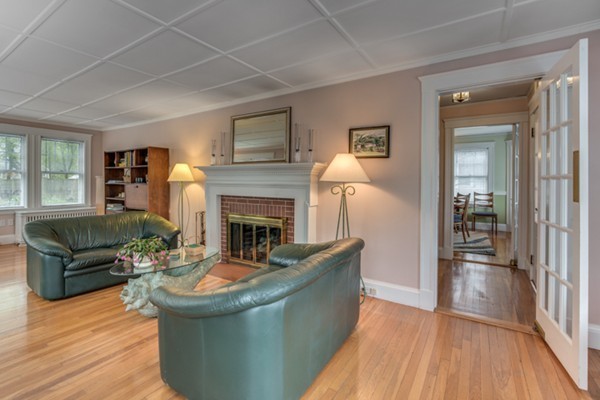 14 Berkeley Street Reading, MA 01867 - Photo 6 of 30 Gallery Image 6