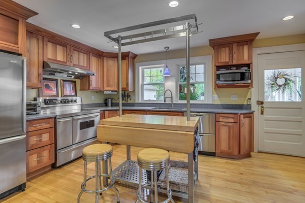 14 Berkeley Street Reading, MA 01867 - Photo 10 of 30 Gallery Image 10