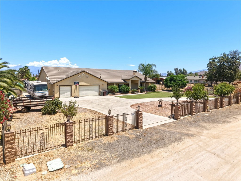 30510 Phillip Road Nuevo, CA 92567 - Photo 5 of 83