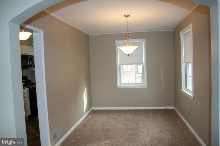 543 Larkfield Road Dundalk, MD 21222 - Photo 19 of 30 an empty room that has a window in it