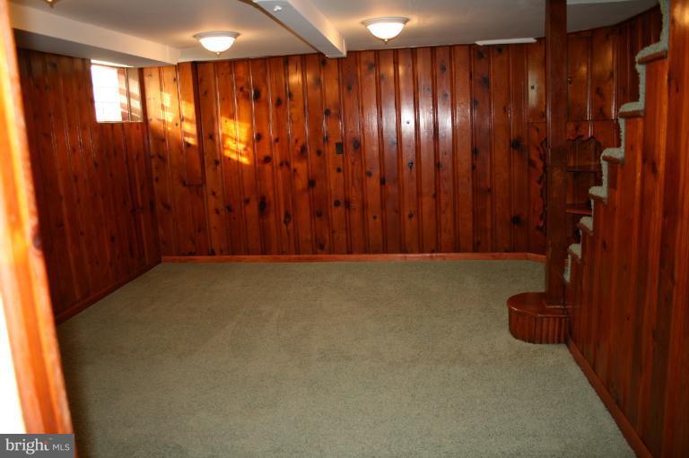 543 Larkfield Road Dundalk, MD 21222 - Photo 25 of 30 a view of an empty room with a window
