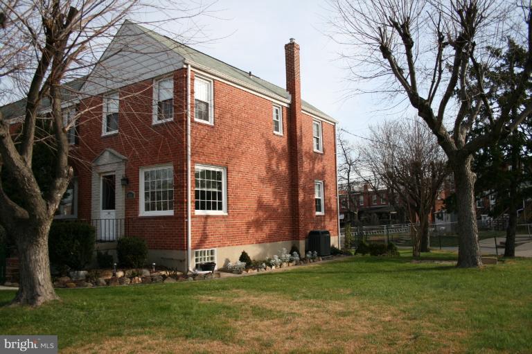 543 Larkfield Road Dundalk, MD 21222 - Photo 30 of 30 a front view of a house with a yard