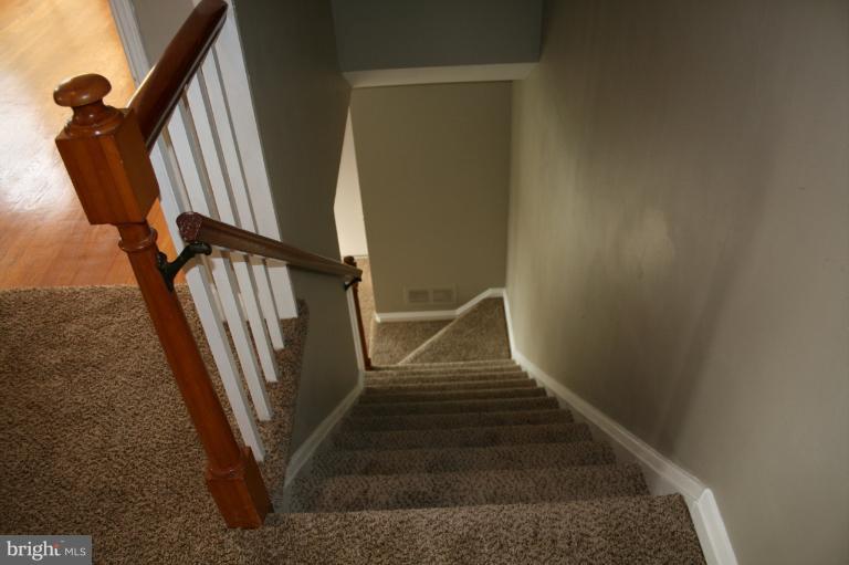 543 Larkfield Road Dundalk, MD 21222 - Photo 9 of 30 a view of entryway