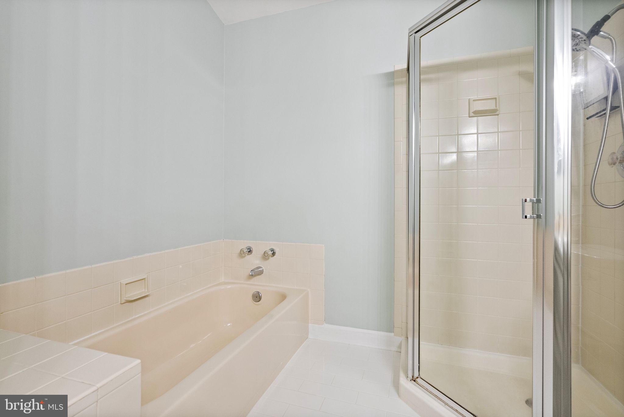 44087 Gala Circle Ashburn, VA 20147 - Photo 19 of 58