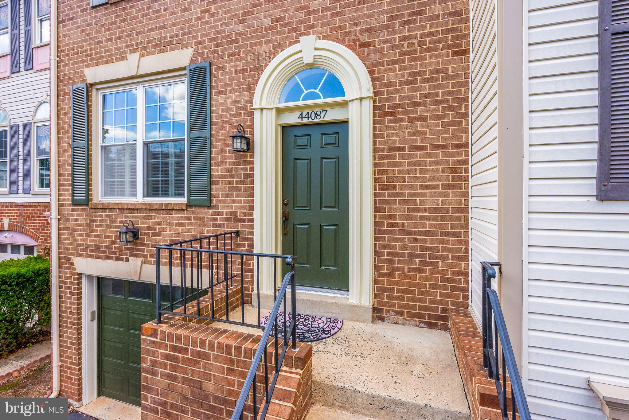 44087 Gala Circle Ashburn, VA 20147 - Photo 3 of 58