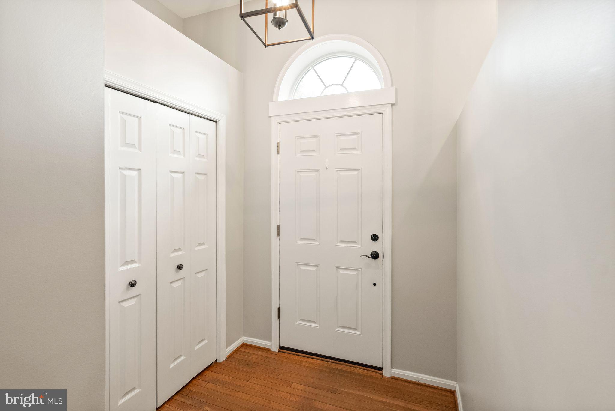 44087 Gala Circle Ashburn, VA 20147 - Photo 4 of 58