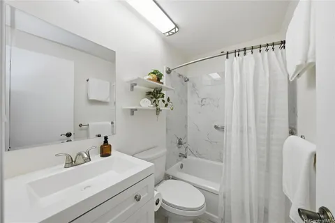 $499,000 | 2724 Kahoaloha Lane, Unit 803, Honolulu, HI 96826