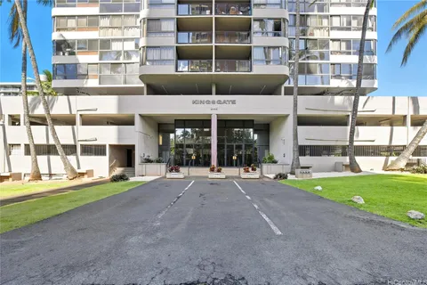 $499,000 | 2724 Kahoaloha Lane, Unit 803, Honolulu, HI 96826