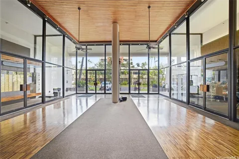 $499,000 | 2724 Kahoaloha Lane, Unit 803, Honolulu, HI 96826