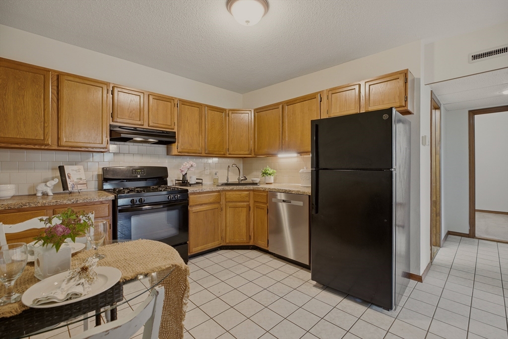 3636 North Main Street, Unit 12 Fall River, MA 02720 - Photo 6 of 21