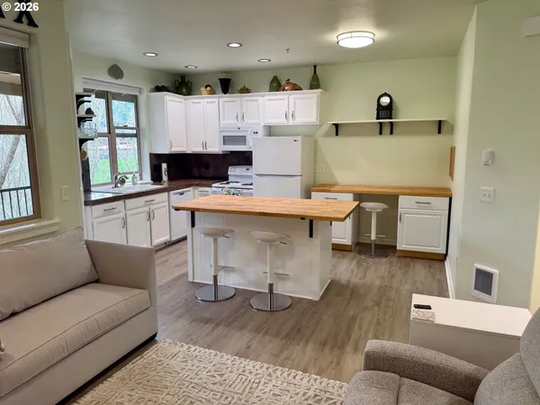 $265,000 | 37071 Dubarko Road, Sandy, OR 97055