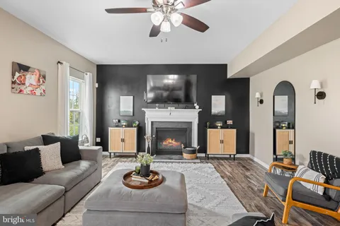 $575,000 | 1909 Alamingo Drive, Quakertown, PA 18951