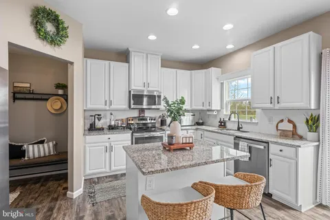 $575,000 | 1909 Alamingo Drive, Quakertown, PA 18951