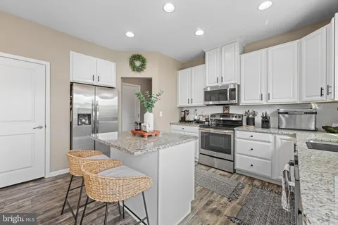 $575,000 | 1909 Alamingo Drive, Quakertown, PA 18951