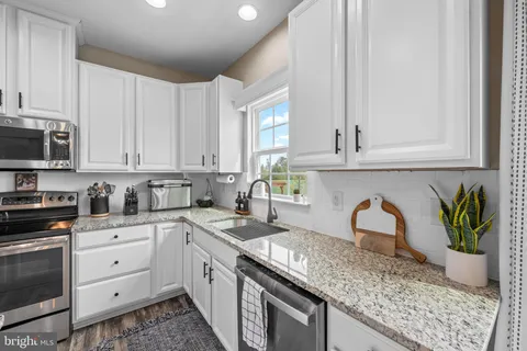 $575,000 | 1909 Alamingo Drive, Quakertown, PA 18951