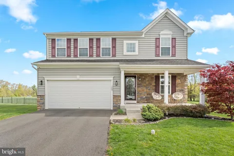 $575,000 | 1909 Alamingo Drive, Quakertown, PA 18951