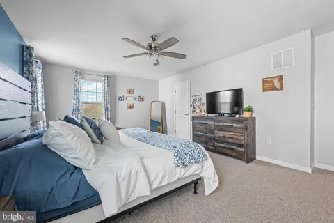 $575,000 | 1909 Alamingo Drive, Quakertown, PA 18951