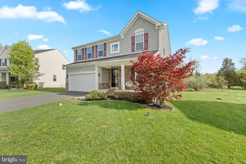$575,000 | 1909 Alamingo Drive, Quakertown, PA 18951