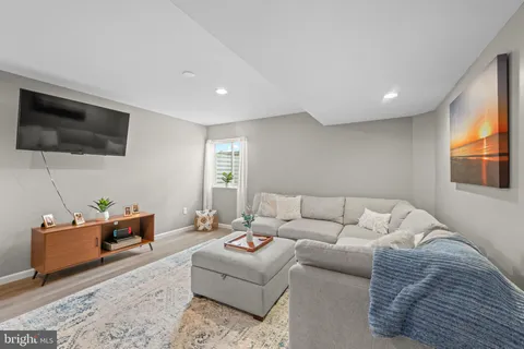 $575,000 | 1909 Alamingo Drive, Quakertown, PA 18951