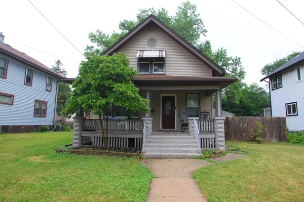 $190,000 | 219 North Chicago Avenue, Rockford, IL 61107