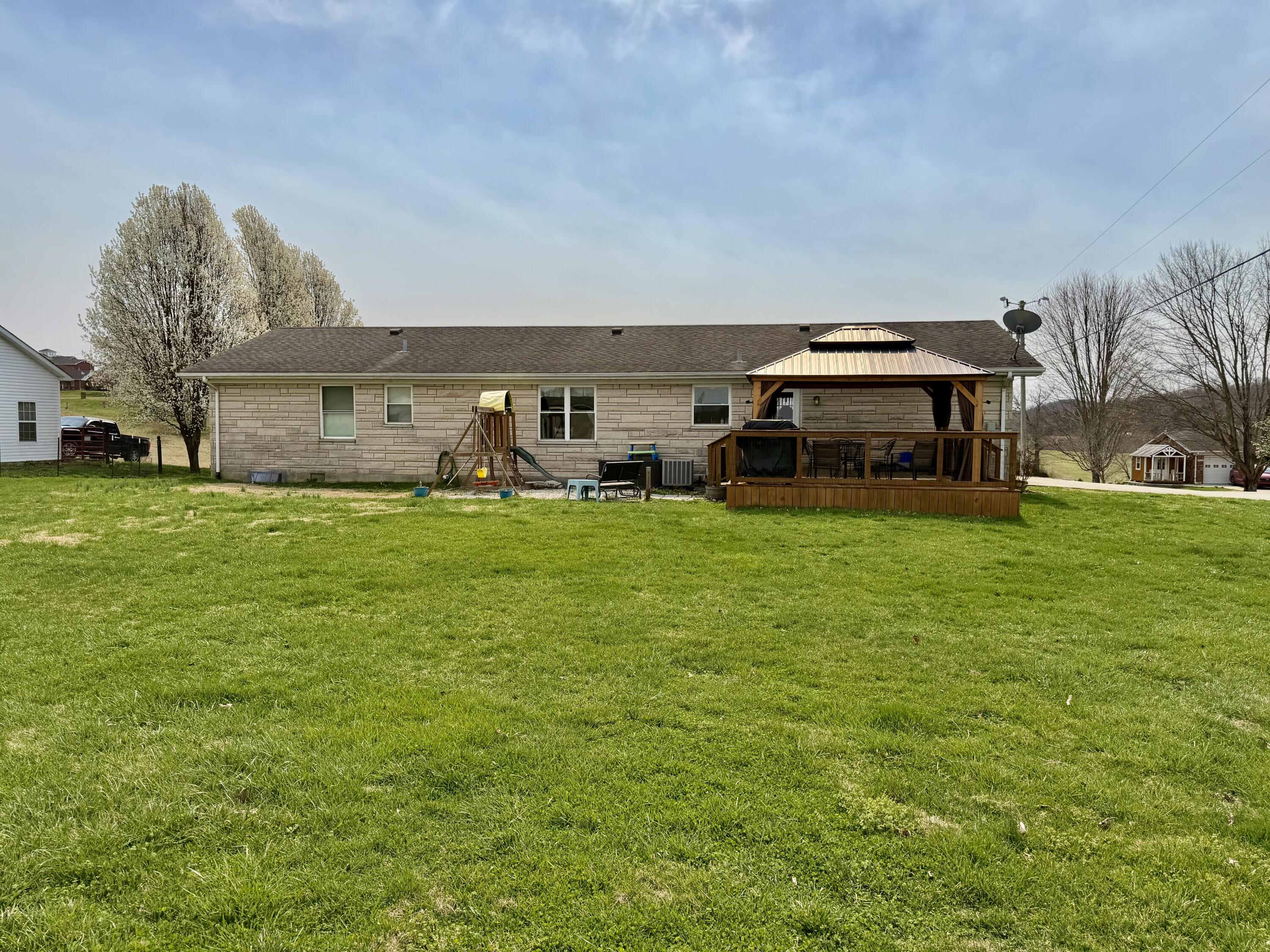 4665 Spiro Road Mount Vernon, KY 40456 - Photo 11 of 45 IMG_5895