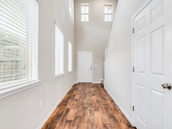 $2,100 | 398 Wapiti Road, Buda, TX 78610