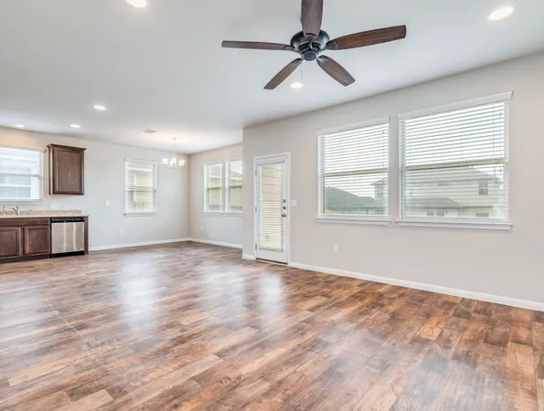 $2,100 | 398 Wapiti Road, Buda, TX 78610