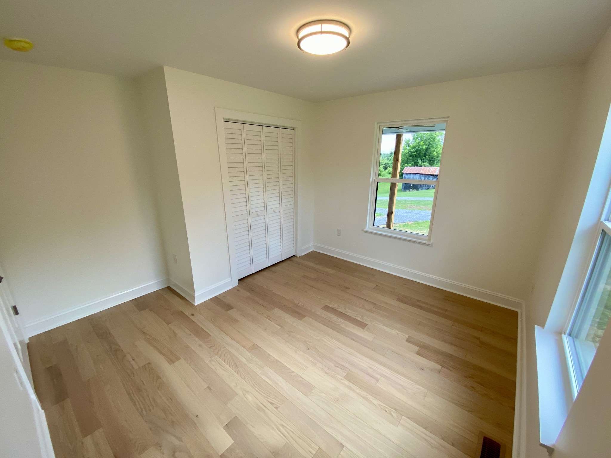 25 Ferguson Hollow Road Chestnut Mound, TN 38552 - Photo 30 of 49 an empty room with windows