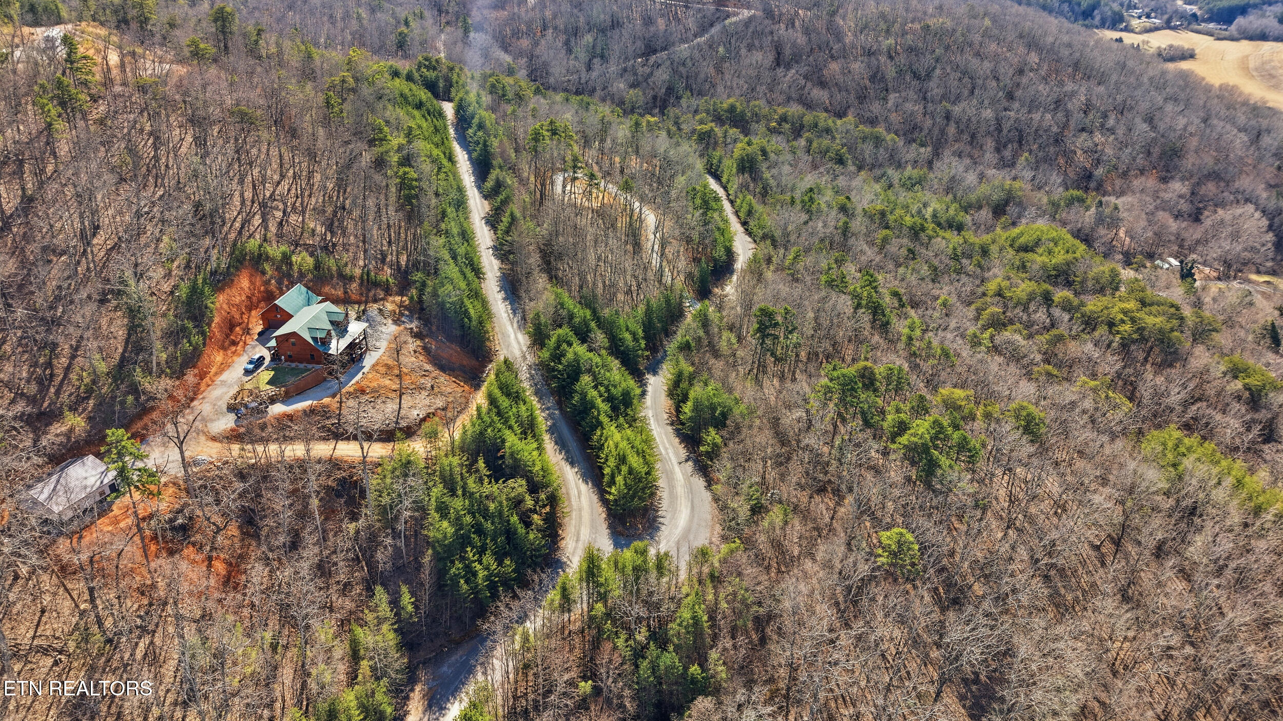 117 Indian Ridge Drive Tellico Plains, TN 37385 - Photo 23 of 24 117 indian ridge dr-8