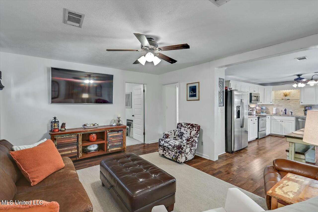 1649 Old Pearl Road Florence, MS 39073 - Photo 12 of 72 tempImageMok7oK