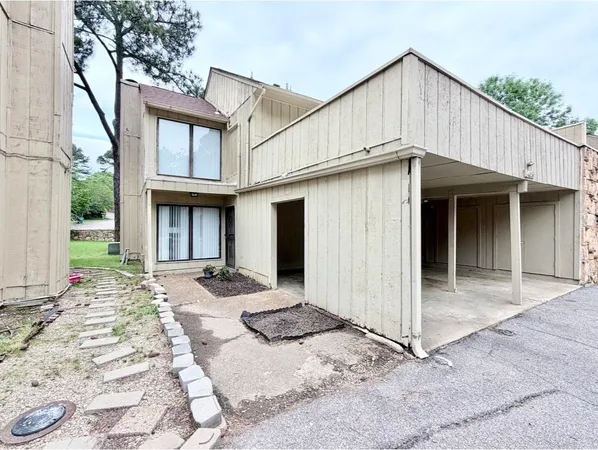 $199,900 | 8406 Rockcreek Parkway, Unit 35, Memphis, TN 38016