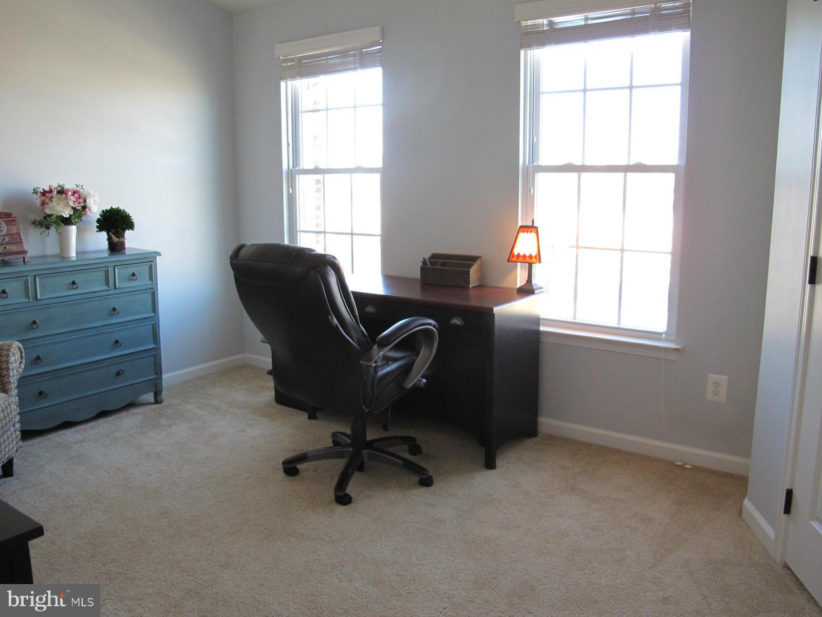 25430 South Riding Boulevard Chantilly, VA 20152 - Photo 17 of 30 Upper 2nd Master Bedroom