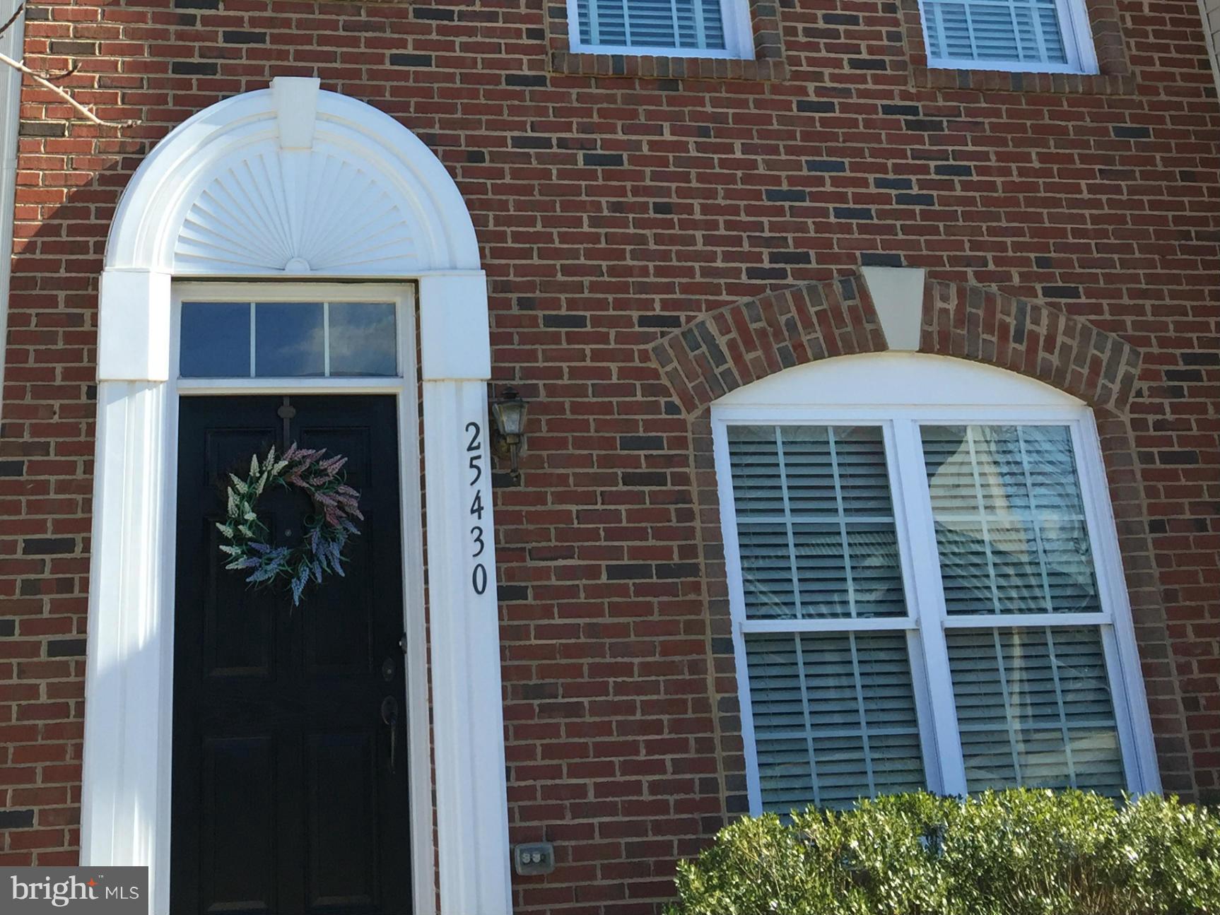 25430 South Riding Boulevard Chantilly, VA 20152 - Photo 30 of 30 Exterior (Front)