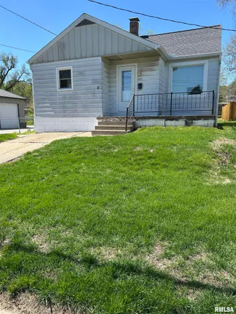 $949 | 405 Keller Street, Bartonville, IL 61607