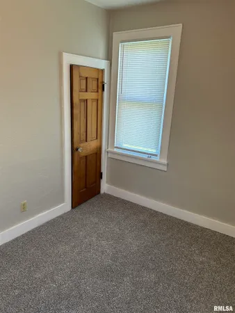 $949 | 405 Keller Street, Bartonville, IL 61607