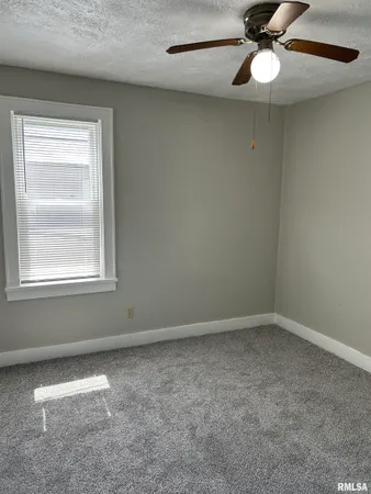 $949 | 405 Keller Street, Bartonville, IL 61607