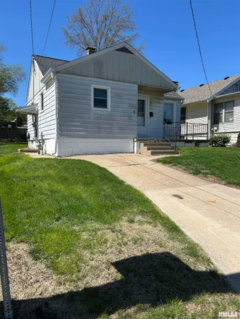 $949 | 405 Keller Street, Bartonville, IL 61607
