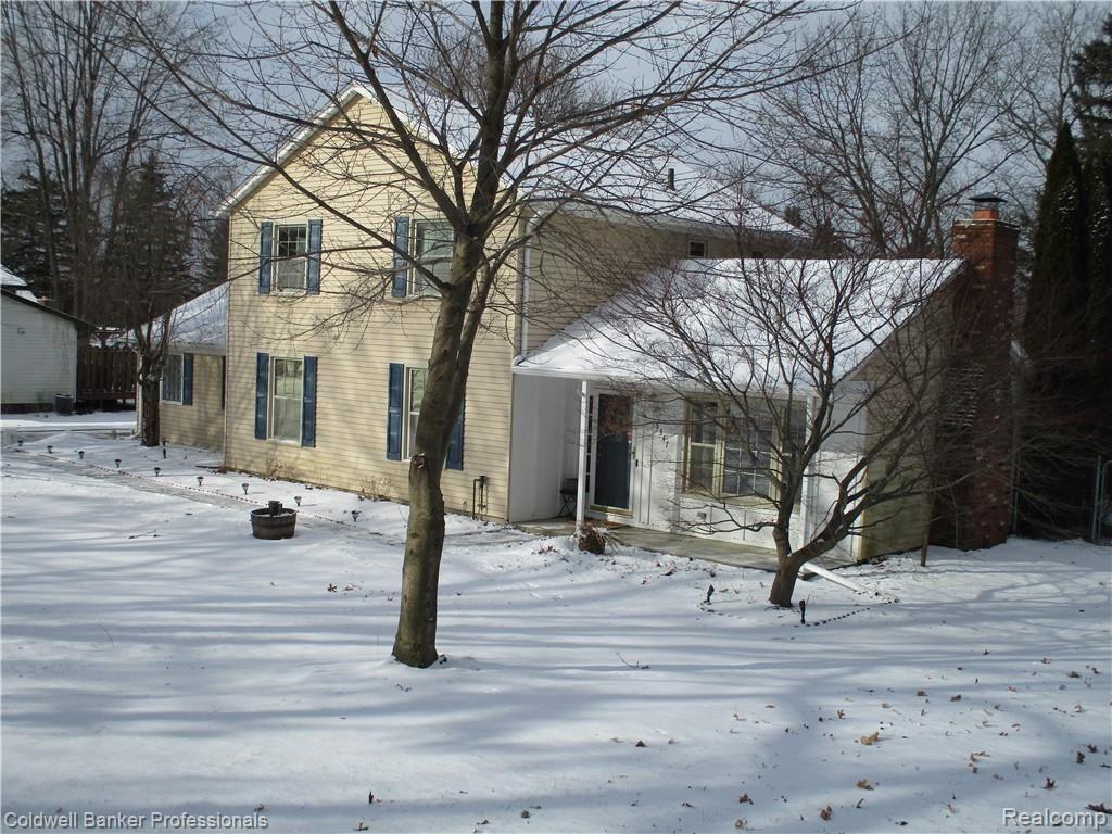 5347 Farley Road Clarkston, MI 48346 - Photo 4 of 29 Porch