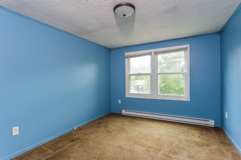 1085 Mammoth Road, Unit A Pelham, NH 03076 - Photo 15 of 25