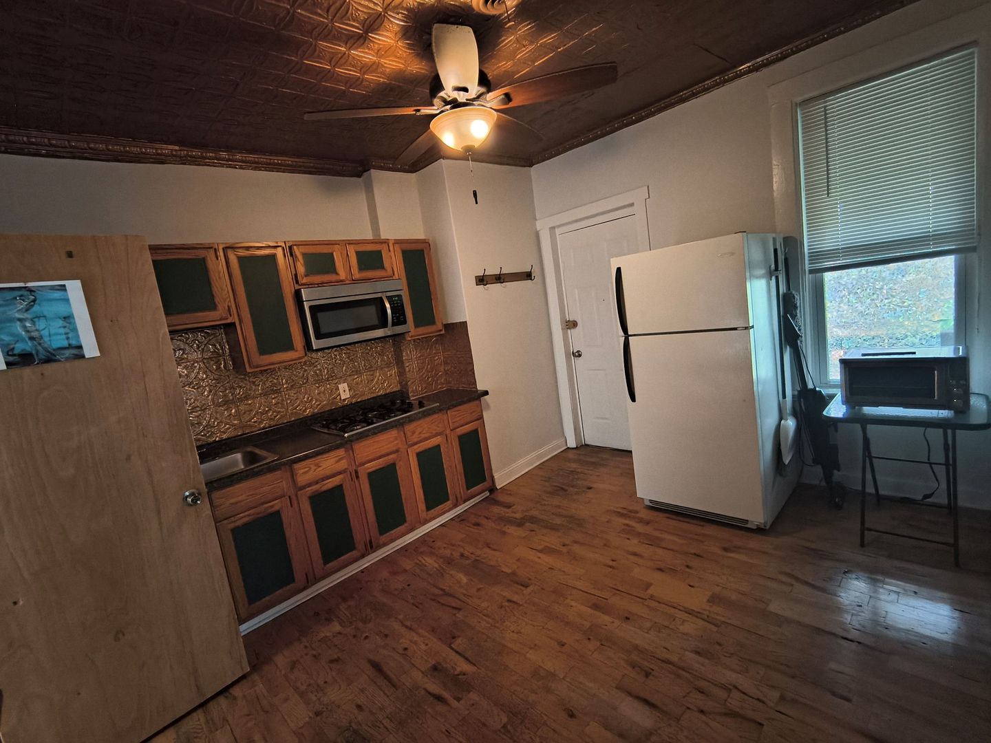 1532 West 19th Street, Unit 2F Chicago, IL 60608 - Photo 7 of 9
