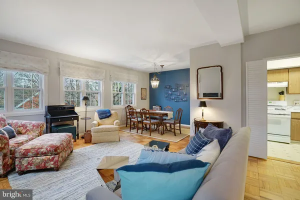 $2,695 | 1629 Fitzgerald Lane, Alexandria, VA 22302