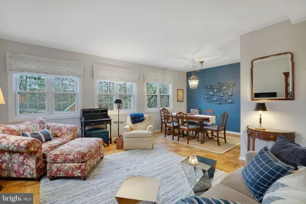 $2,695 | 1629 Fitzgerald Lane, Alexandria, VA 22302