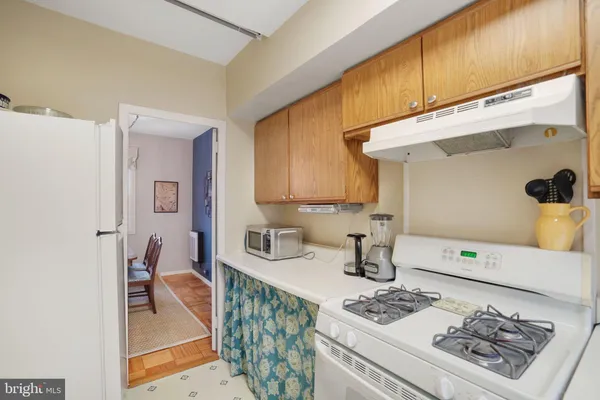 $2,695 | 1629 Fitzgerald Lane, Alexandria, VA 22302