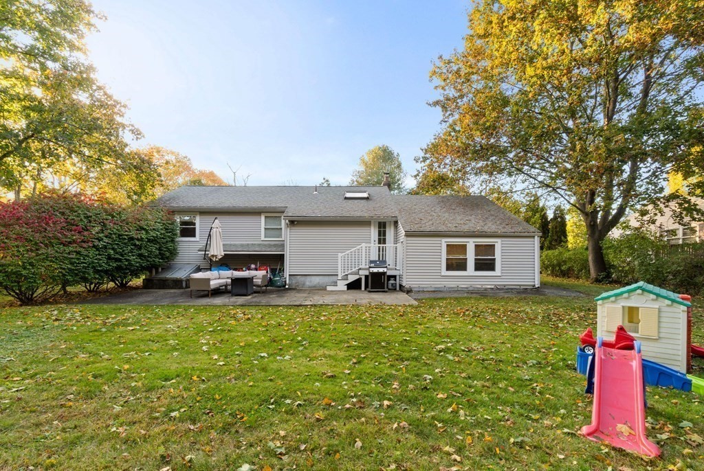 276 Rangeway Road Billerica, MA 01862 - Photo 21 of 23