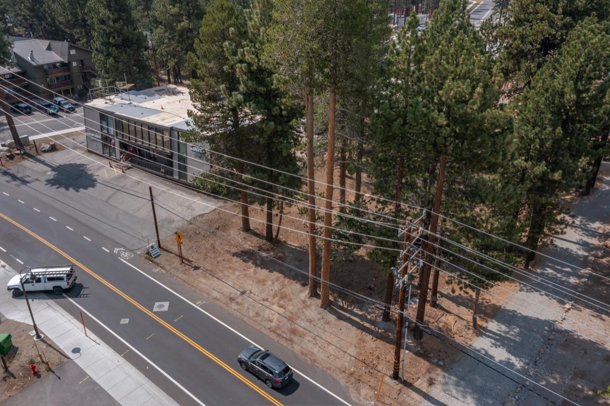 76 Laurel Mountain Road Mammoth Lakes, CA 93546 - Photo 18 of 30 Bird's eye view
